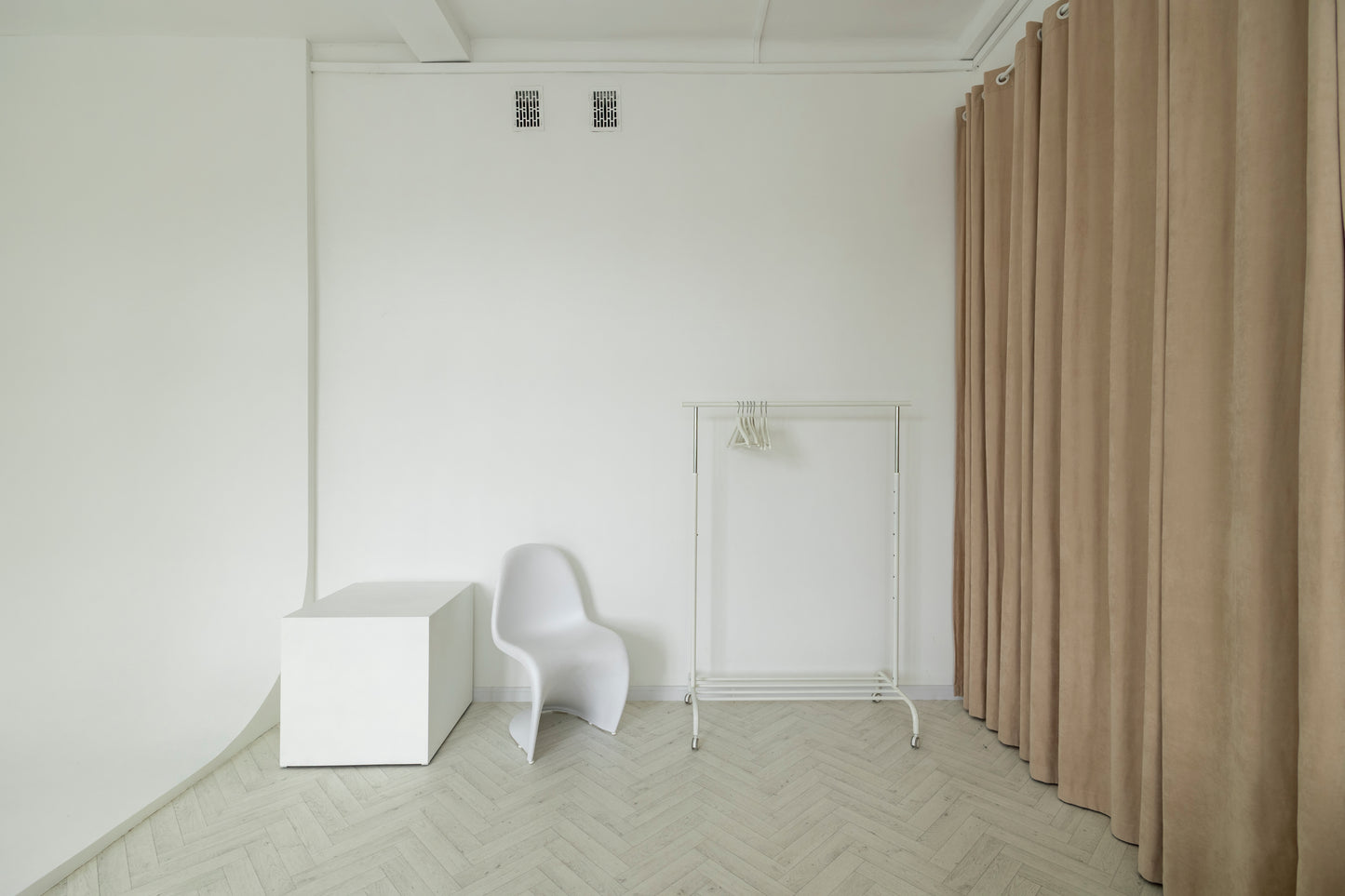 White Room